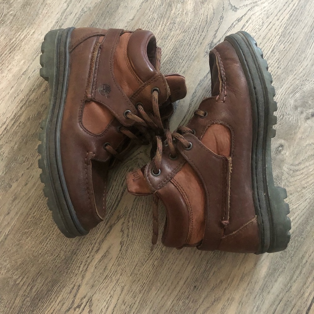 Brown full leather timberland boots